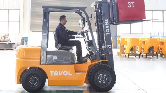 Carrello elevatore idraulico Tavol nuovo di zecca 2t 2.5t Cpcd30t 3ton 3.5t Carrello elevatore industriale Montacargas Carrello elevatore diesel Quanchai Motore Carrelli elevatori con montante per container