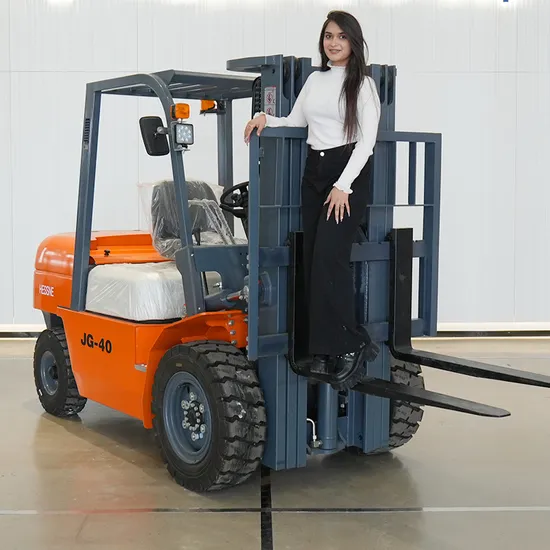 Carrello elevatore diesel con spedizione gratuita da 1,5 tonnellate, 3 tonnellate, 4000 libbre, 5000 libbre, carrello elevatore per container per magazzino agricolo, carrello elevatore a gas GPL